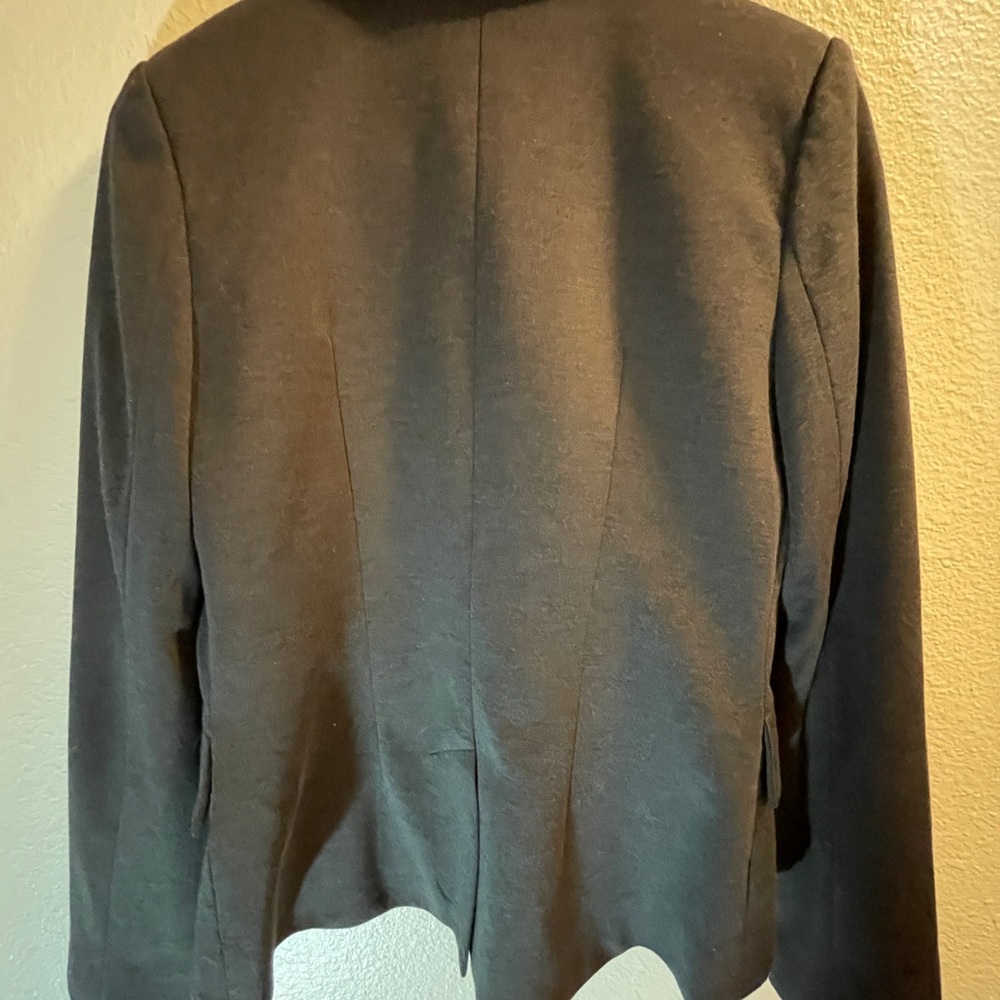 Blazer - Picture 2 of 2